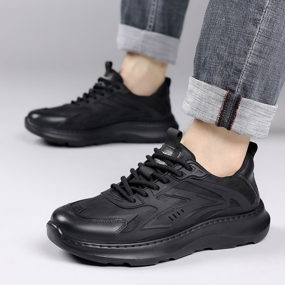 Winter Men's Shoes New Thick-Soled Sports Casual Leather Shoes Lace-Up Men's Casual Shoes Versatile Fleece-Lined Warm Shoes for Men