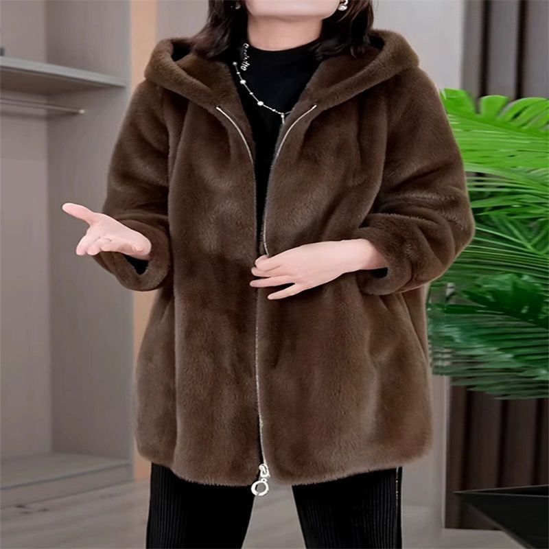 Popular one-piece hooded coat for women winter new middle-aged mom elegant warm western style mid-length coat