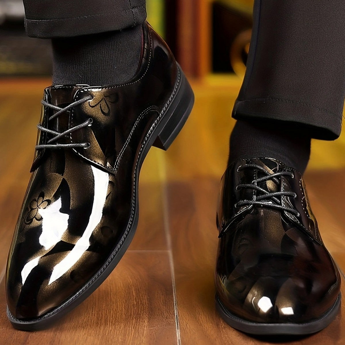 Business Men's Shoes British Style Fashion Leather Shoes New Trendy Casual Leather Shoes All-match Gright Gold Dress Leather Shoes