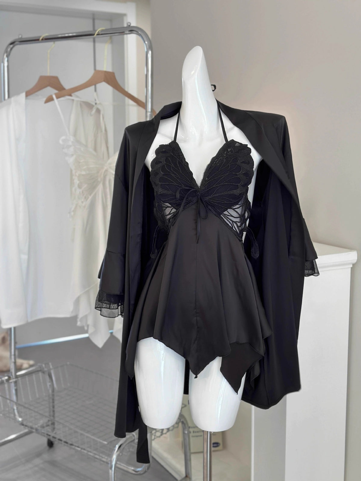 Sexy Women's Summer Camisole Sleepwear, New Ice Silk Two-Piece Set with Chest Pads, Backless, High-End Nightgown