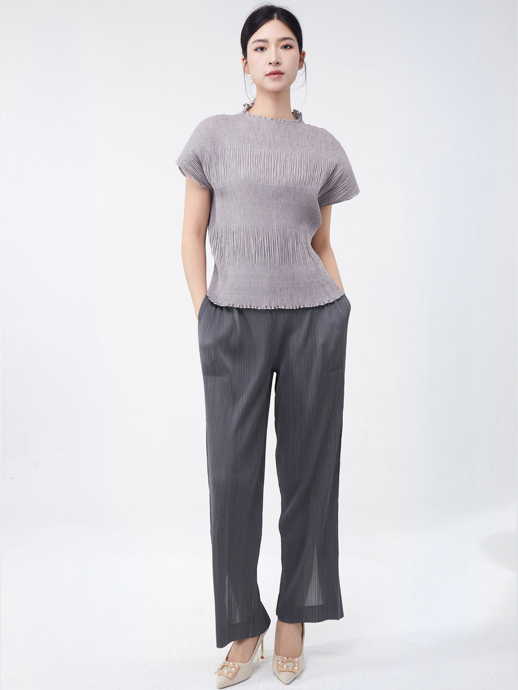 Miyake Short-Sleeve T-Shirt for Women, New Summer Style, Loose Fit, Solid Color, Simple and Elegant, Versatile Pullover Top, Stylish