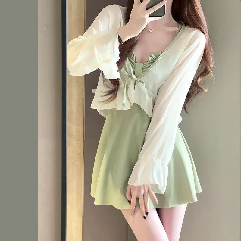 Swimwear Women's Sexy 2025 New Explosive Long-sleeved Conservative Fashion High-grade Slimming Split Hot Spring Swimwear