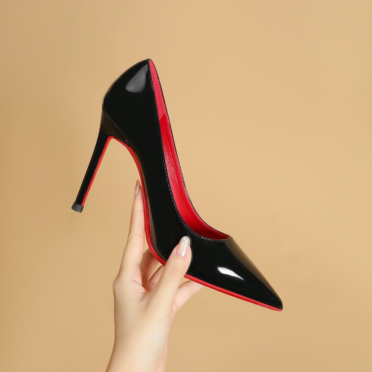 2026 Black Patent Leather Red-Soled High-Heeled Shoes with Pointed Toe, Shallow Mouth, Thin Heels, High-End Sexy Single Shoes, Nightclub Work Shoes