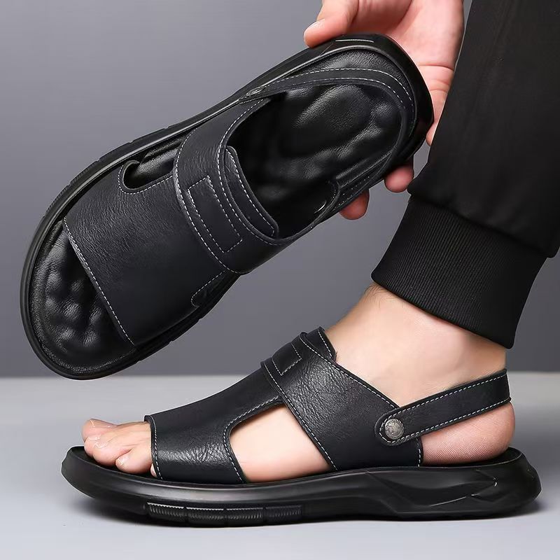 Dad Men's Sandals Summer Genuine Leather Soft-soled Non-slip Beach Shoes 2025 New Casual Fashionable Outwear Sandals