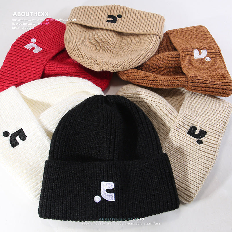 Autumn and Winter Warm Hats for Female Celebrities, Same Style Letter Knitted Hats for Students and Couples, Pullover Cold Hats, Wholesale Woolen Hats for Men