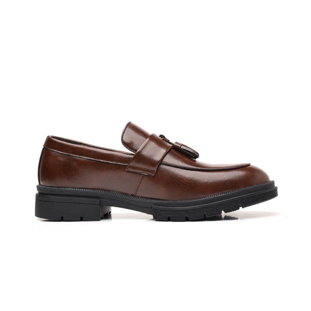 New Brogue Business Casual Leather Shoes Men's Plaid Breathable Tassel Slip-On Loafers Men's Series