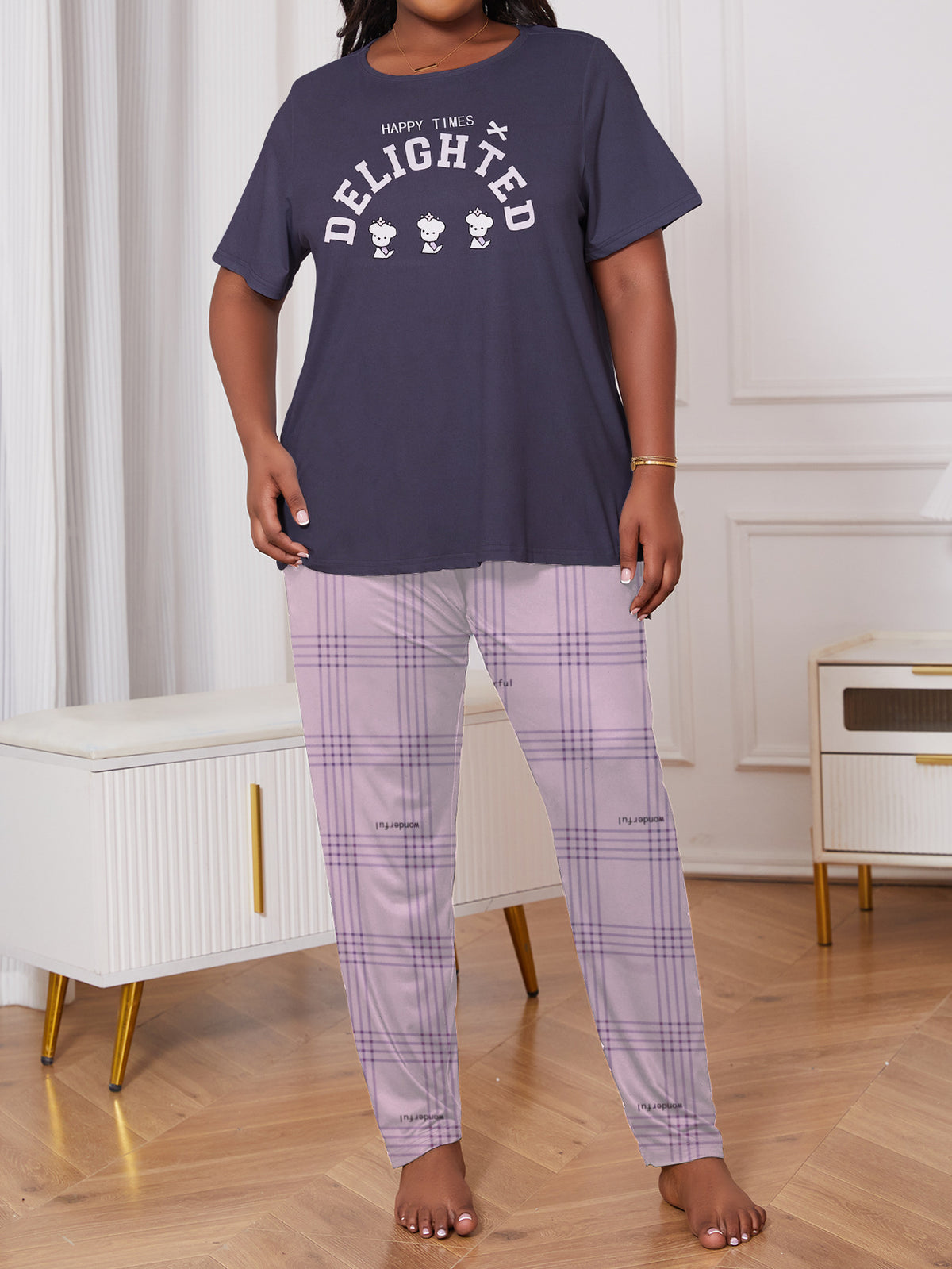 Cross-border plus size Pajamas Women's Spring and Summer Wearing English Printed Short-sleeved Plaid Cropped Pants Pajamas Two-piece Set