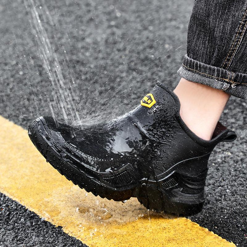 Spring and Autumn Fashion Men's Short Rain Boots, Sports Style Men's Waterproof Shoes, Rubber Shoes, Thickened and Widened Non-Slip Men's Foreign Trade Rain Boots