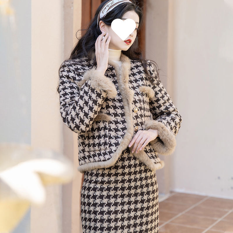 Plus-Size French-Style Houndstooth Fleece-Lined Thickened Coat for Women, 2025 Winter Warm Suspender Dress Set