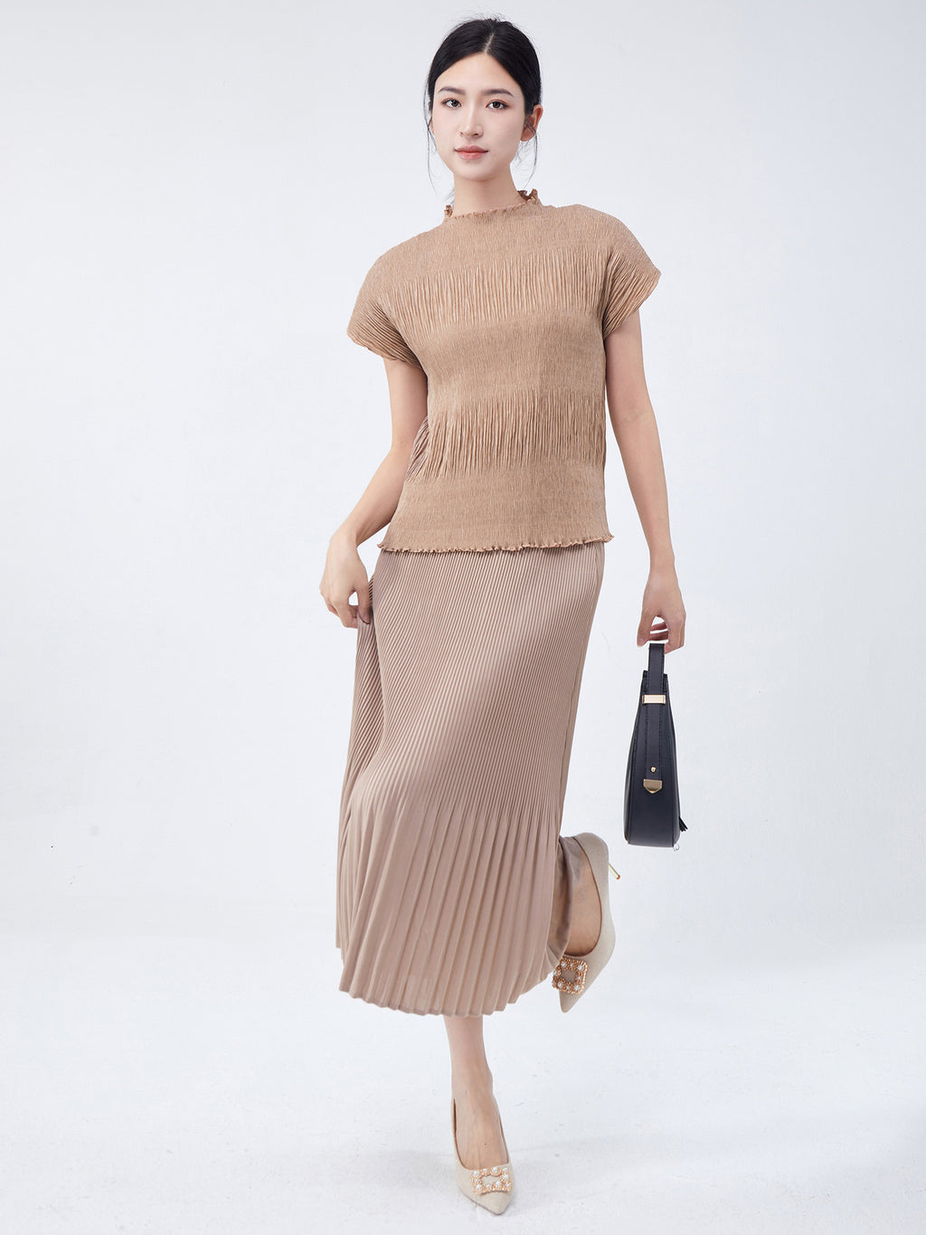 Miyake Short-Sleeve T-Shirt for Women, New Summer Style, Loose Fit, Solid Color, Simple and Elegant, Versatile Pullover Top, Stylish