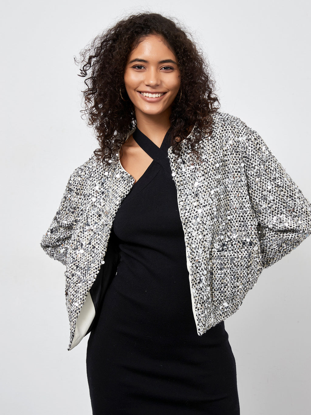 Cross-border women's clothing wholesale European and American style fashion sequin coat autumn and winter new socialite temperament round neck long sleeve jacket