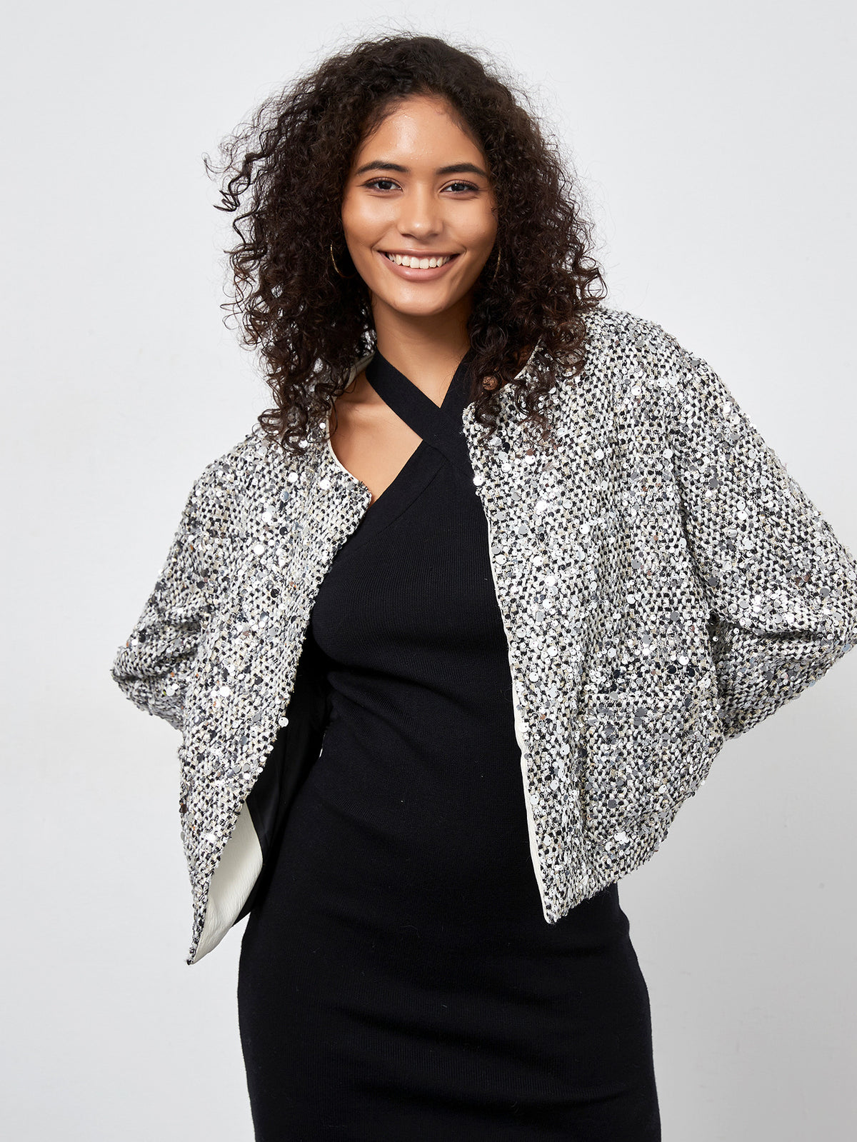 Cross-border women's clothing wholesale European and American style fashion sequin coat autumn and winter new socialite temperament round neck long sleeve jacket