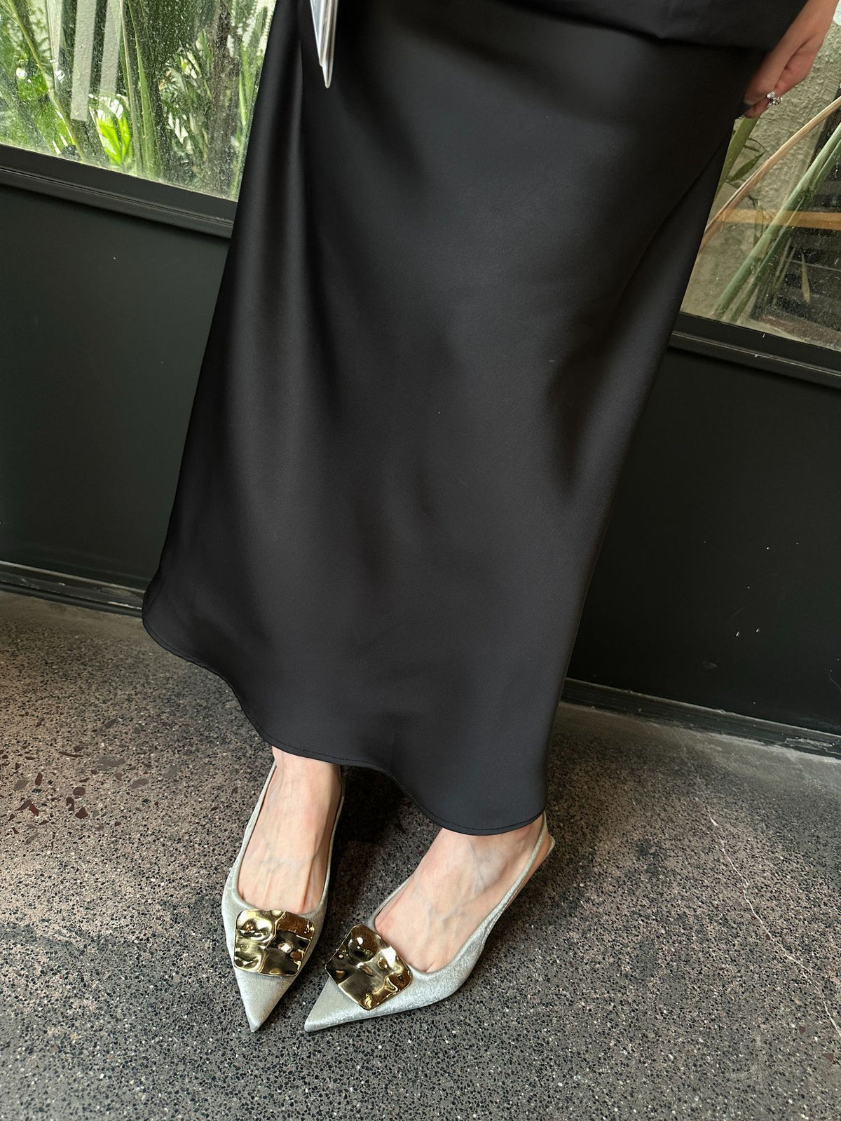 girls Design-Inspired Niche High Heels 2025 Spring/Summer New Simple Fashion Single Shoes with Metal Buckle Pointed Toe Shallow Mouth Closed-Toe Single Shoes