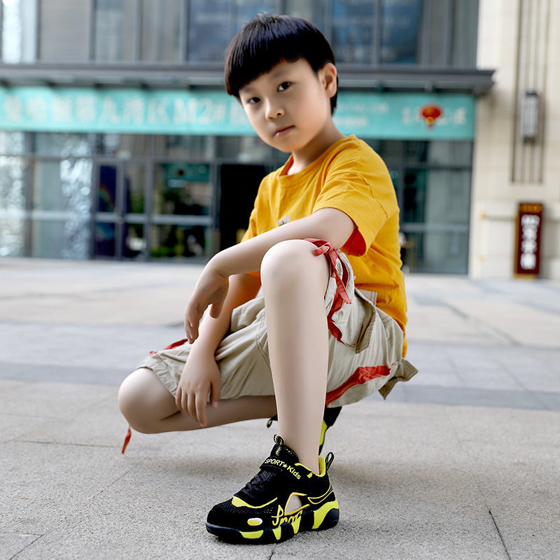 Boys' Sports Shoes 2025 Summer New Breathable Hollow Frame Shoes Versatile Casual Sports Shoes for Middle and Large Children Wholesale
