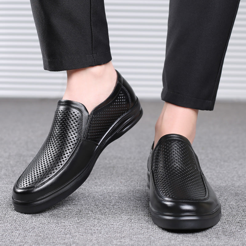 Leather Shoes for Men 2024 Summer Breathable Cut Out Sandals for Men Genuine Leather Middle-Aged and Elderly Casual Shoes Soft Sole Non-Slip Dad Shoes