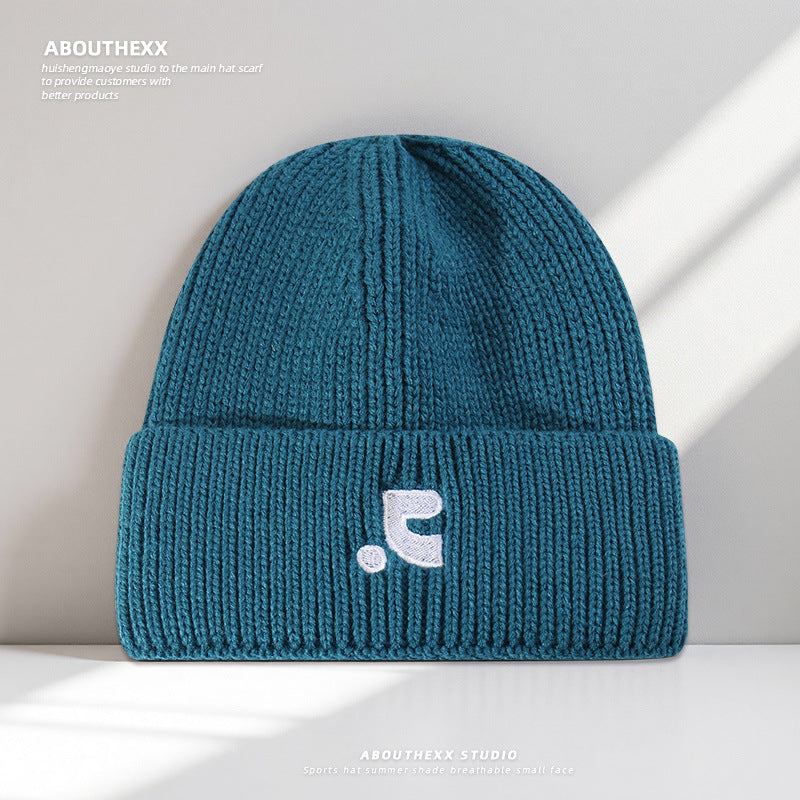 Autumn and Winter Warm Hats for Female Celebrities, Same Style Letter Knitted Hats for Students and Couples, Pullover Cold Hats, Wholesale Woolen Hats for Men