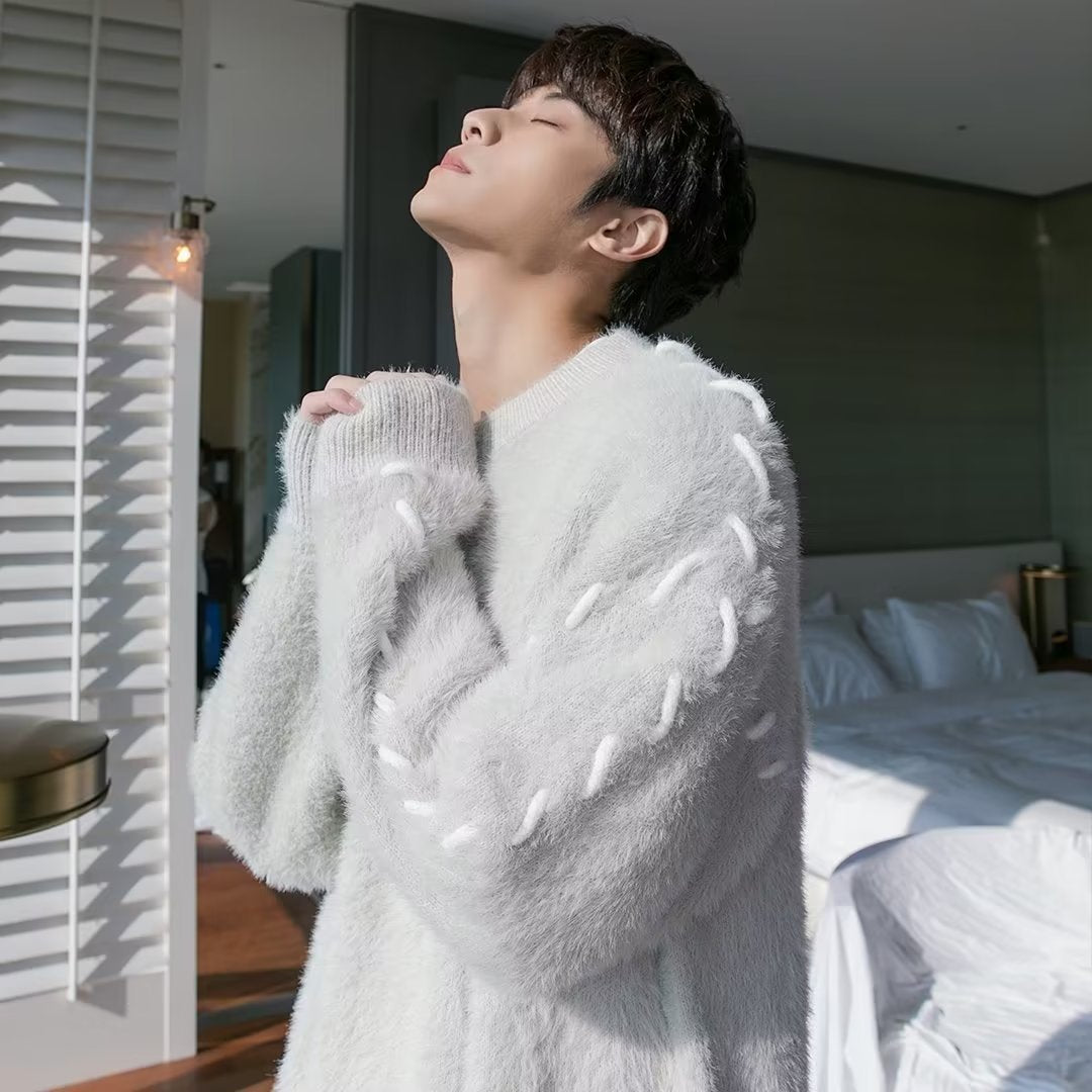 Sweater men's winter fashion brand design round neck sweater warm youth couple autumn and winter long sleeve sweater coat