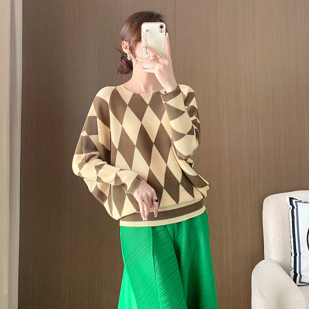 2024 Early Spring New Fashion Pleated Top Women's Miyake Design Sense Batwing Shirt Loose Pullover Sweater for Women