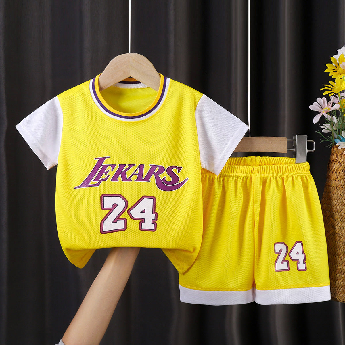 Children's short-sleeved ball suit boys sportswear girls quick-drying breathable shorts big children's children's clothing wholesale