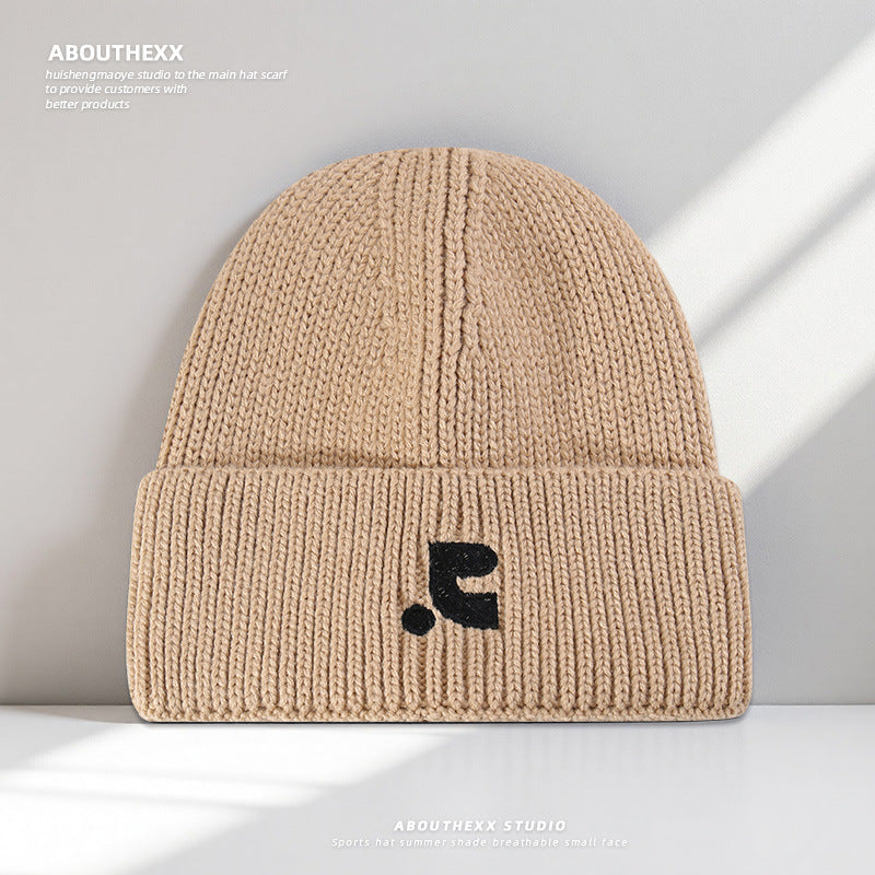 Autumn and Winter Warm Hats for Female Celebrities, Same Style Letter Knitted Hats for Students and Couples, Pullover Cold Hats, Wholesale Woolen Hats for Men