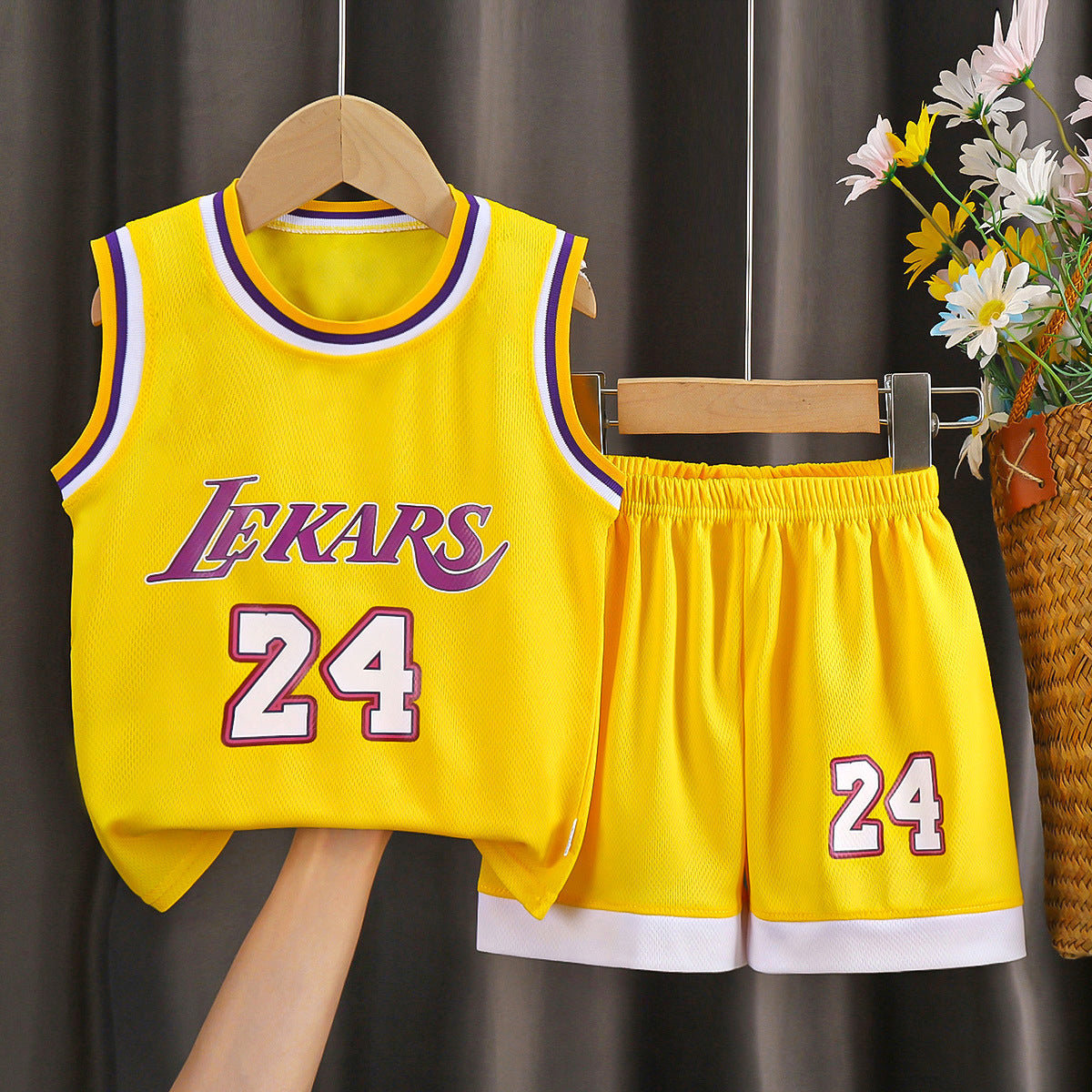 Children's short-sleeved ball suit boys sportswear girls quick-drying breathable shorts big children's children's clothing wholesale