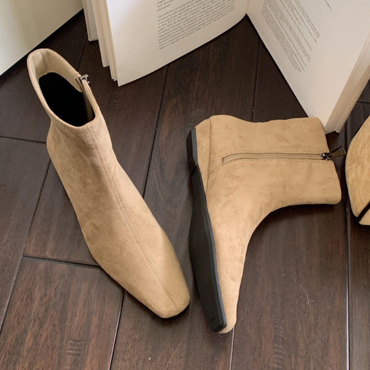 Casual Wedge-Heeled Square-Toe Short Boots for Women, Flats-Soled Autumn and Winter New Styles with Skirts, Short Boots, Versatile Side Zipper Fashion Boots