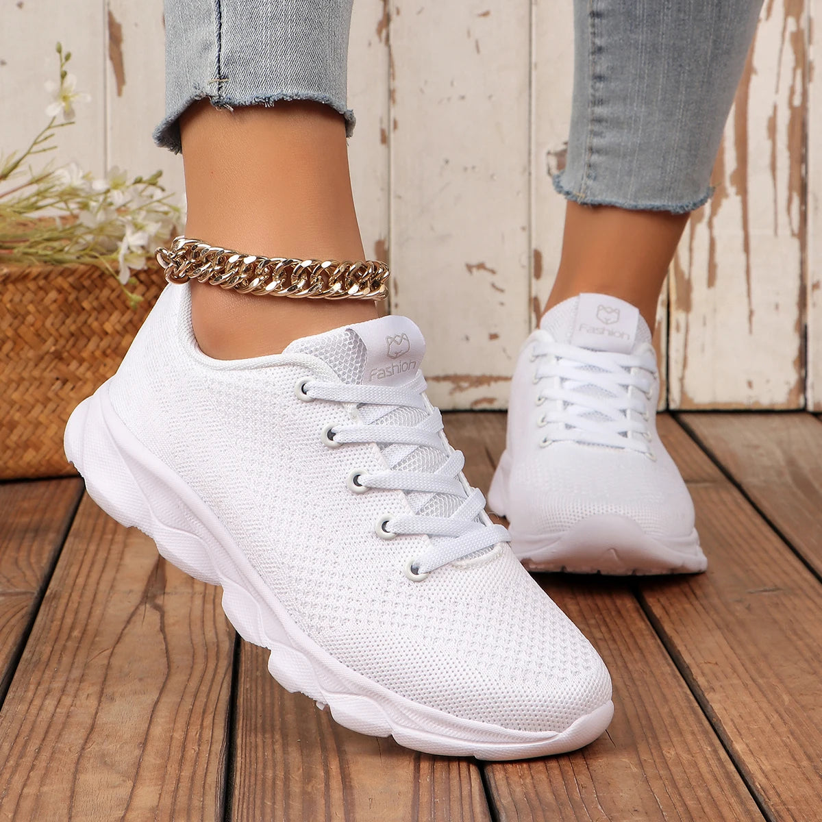 Women's Sports Shoes, Casual Running Shoes with Mesh Breathability, Comfortable Cushioned Soles, Solid Colors for Versatile Dail