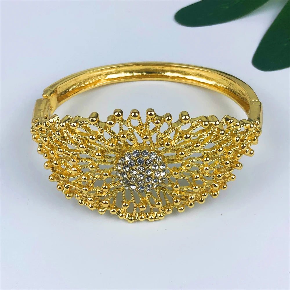 High Quality 18K Gold Plated Jewelry Sets For Women Luxury Design Necklace Earrings Bracelet And Ring Full Set Jewelry Trending