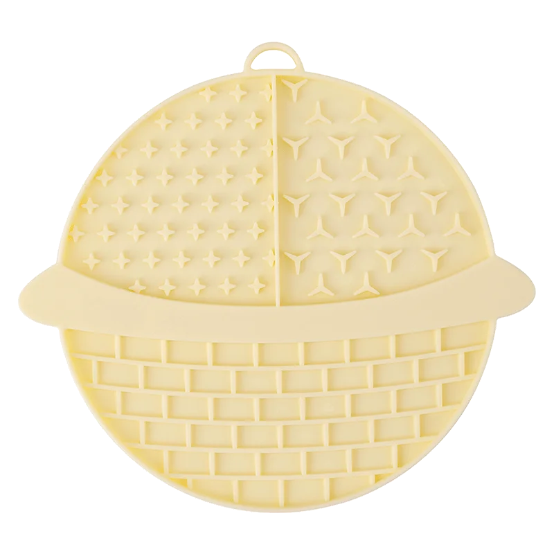 Pet silicone licking mat cat and dog food bowl licking slow feeder pet tableware silicone slow feeder dog bowl cat treat mat