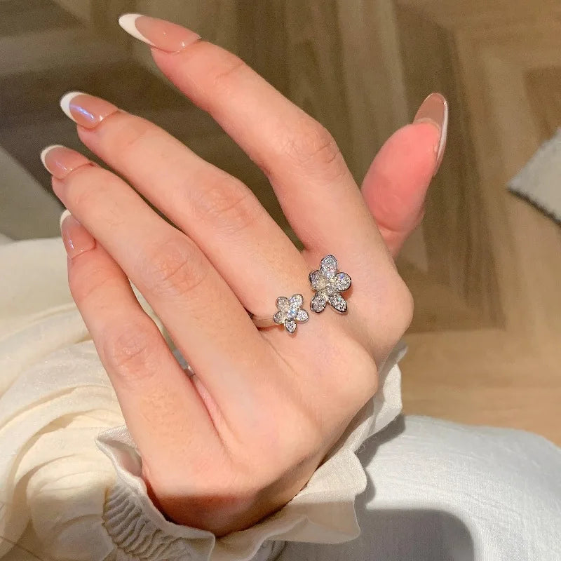 Elegant Bracelets Light Luxury Retro Flower earrings for women Rings Luxury Full Diamonds Double Wedding Jewelry Sets