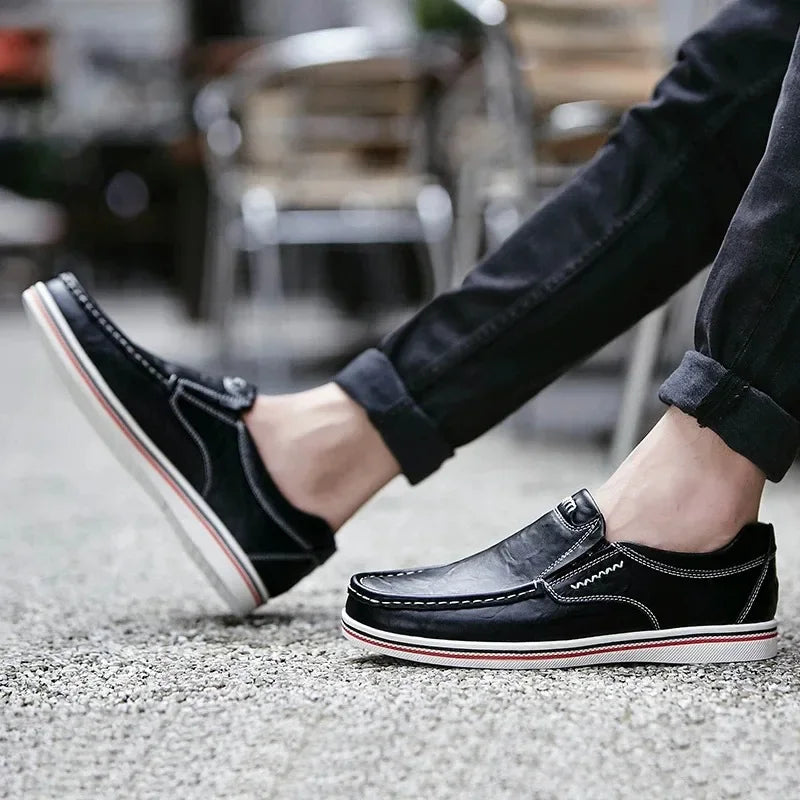 Plus Size Men's Loafers Outdoor Comfort Flat Moccasin Shoes Men's Genuine Leather Casual Party Driving Shoes Zapatos De Hombre