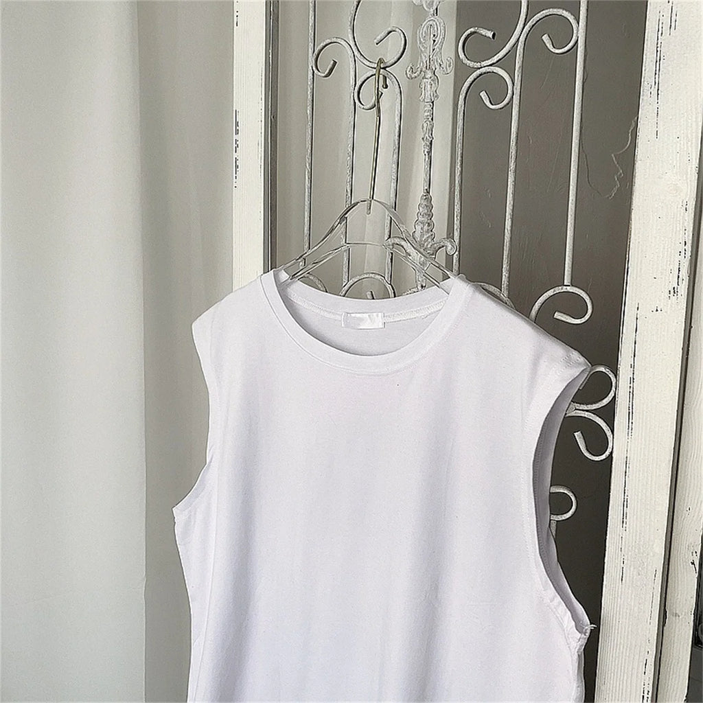 Men's solid color casual sleeveless tank top round neck moisture absorbent sweat drying tank top suitable for summer sports
