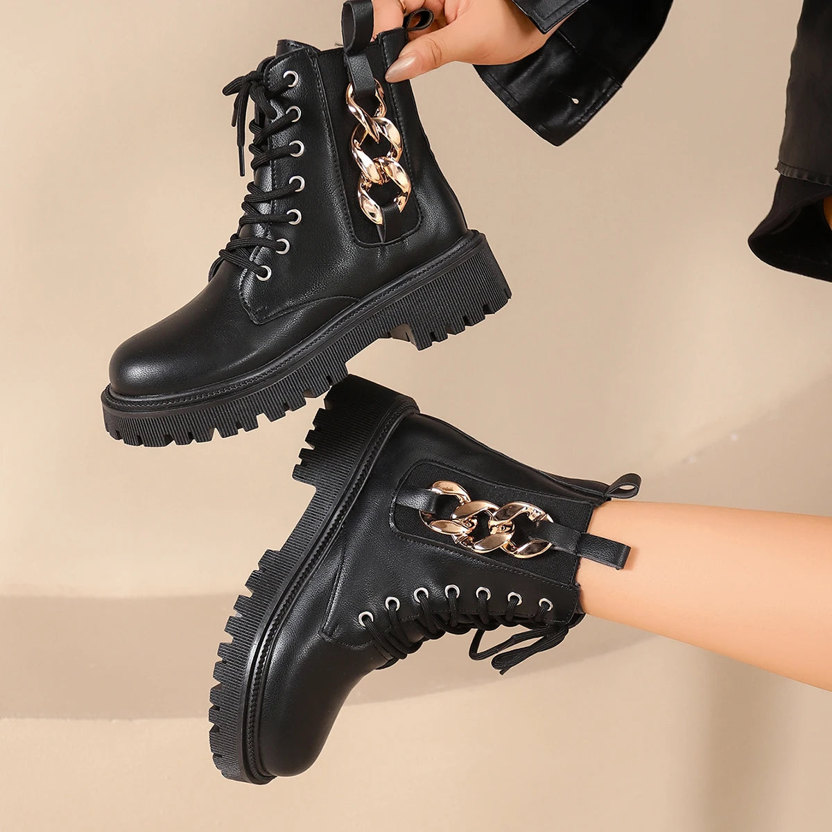 Women Platform Boots Warm Short Fashion Plush Ankle Boots Women Winter Lace Up Comfy Low Heels Shoes Women Zapatos De Mujer