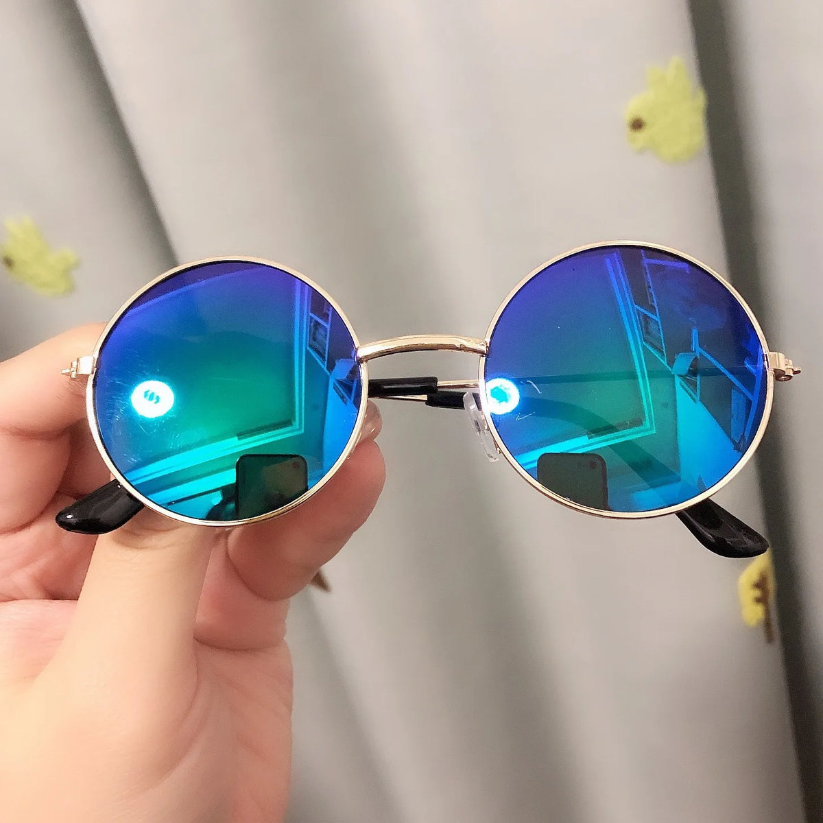 Round Kids Sunglasses Metal Frame Vintage Boys Girls Punk Glasses UV400 Eyeglasses Children 2-8 Years Old Visor Mirror Eyewear