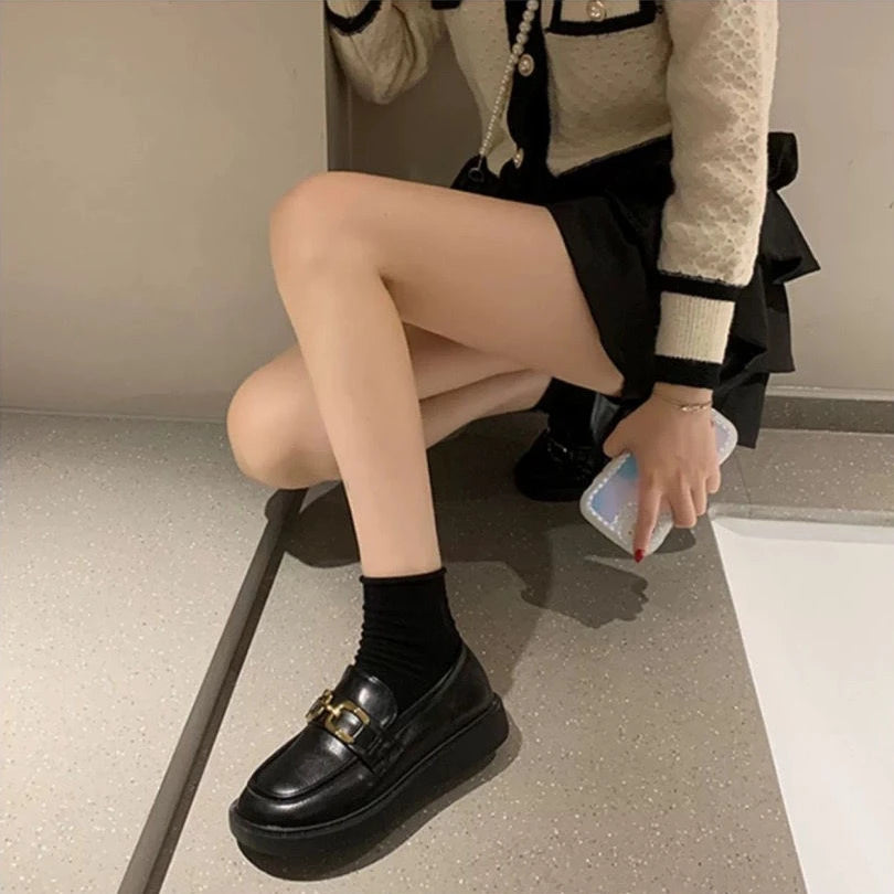 Woman Pumps Cute Black Loafers Low Heel Elegant Shoes For Women Luxury Leather Casual Kawaii Social Premium Fashion Offer