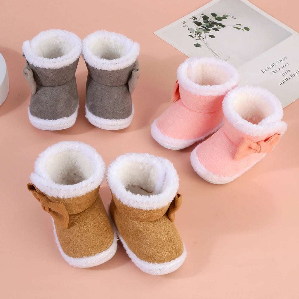 Baby Non-Slip Toddler Boots, Cute Bows, Soft Flat Shoes for Infants, Suitable for Indoor Holiday Parties and Gatherings.