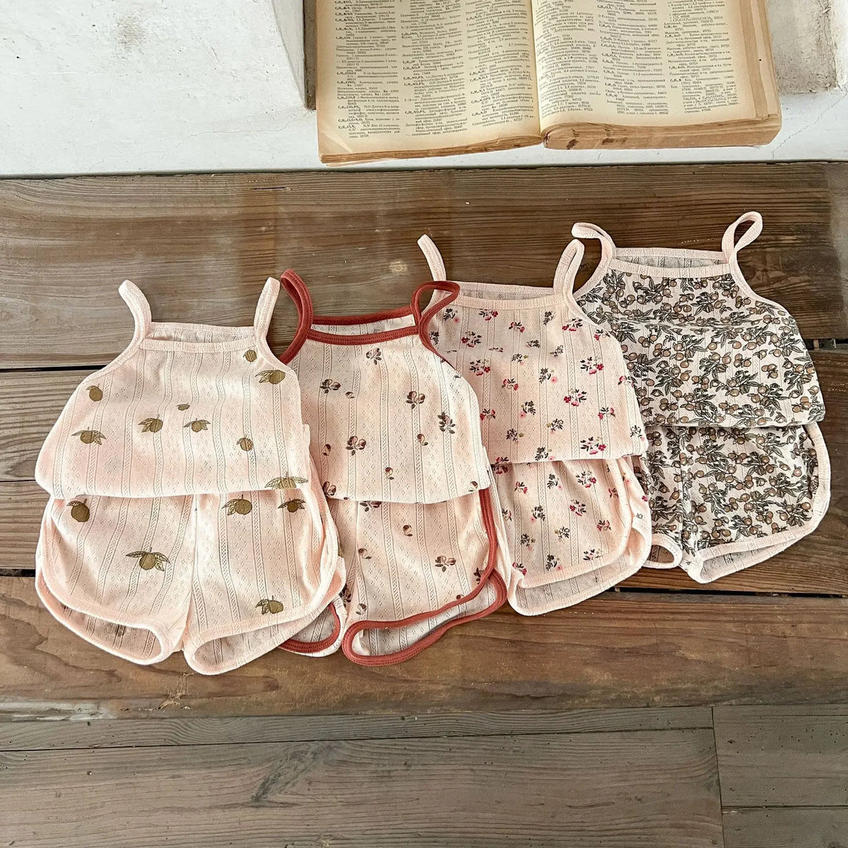 Children Pajamas Danish Style Home Clothes Summer Baby Sling Suit Print Top Vest +shorts Kids Ventilate