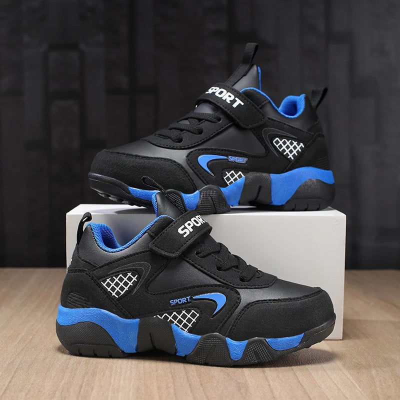 A pair of children's leather sports shoes for all seasons, breathable, comfortable and soft casual shoes, 28-39，FED-8877