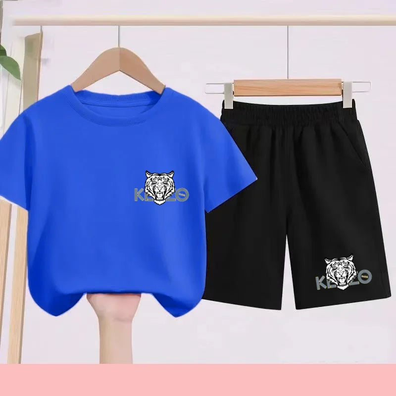 Children's Summer Black and White T-shirts Paired with Breathable and Quick-drying Sports Outfits - Suitable for Children3 to 13