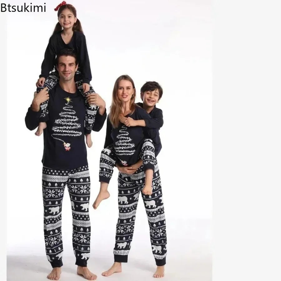 2026 New Family Christmas Pajamas Mom Dad Kids Matching Clothing Set Baby Romper Pajamas Sets Soft Loose 2 Pieces Suit Homewear