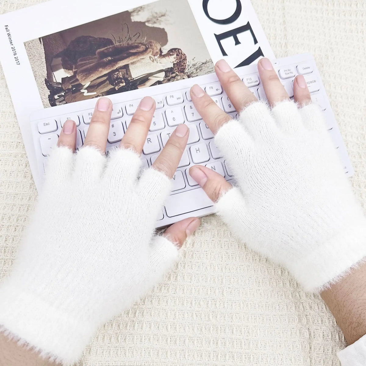 Fuzzy Gloves Women Winter Soft Warm Fashion Writing Gloves Office Typing Student Solid-Color Minimalist Ladies Half-Finger Glove