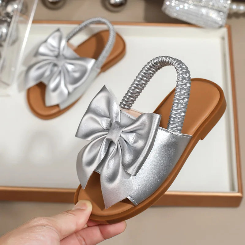 Simple Kids Sandals 2026 Summer New Style Girls' Shoes Fashionable Child Slippers Anti Slip Girls Sandals Bow Girls' Slippers