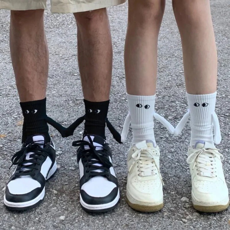 1 Pair Women Fashion Funny Socks Creative Magnetic Attraction Hands Black White Cartoon Eyes Couples Socks