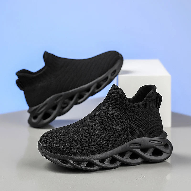 Boys' Shoes 2025 Spring/Summer New Children's Mesh Breathable Sports Shoes Girls' Slip-On Socks Soft-Soled Running Shoes