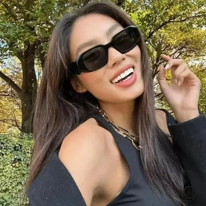Classic Unisex Sunglasses Trendy Shades for Men Women Fashion Designer Style Eyewear Travel Motorcycle Driving Sunglasses