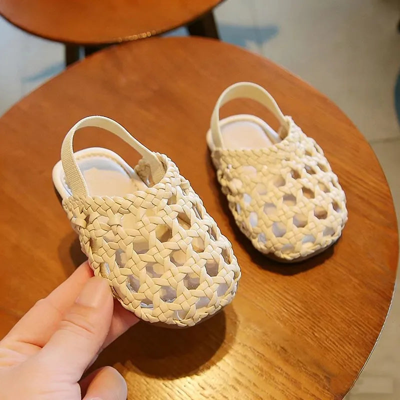 Kids Casual Sandals Weave Trendy Girls Casual Shoes Soild Color Versatile 2026 Brand New Children Fashion Walking Shoes Soft
