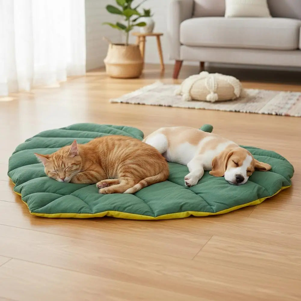  Leaf‑Shaped Pet Sleeping Mat 4‑Season Soft Quilted Cat Dog Bed Pad Room Decor Floor pad Dog Washable Bed Mat for Sleeping