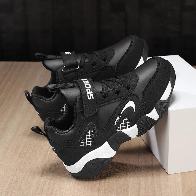 A pair of children's leather sports shoes for all seasons, breathable, comfortable and soft casual shoes, 28-39，FED-8877