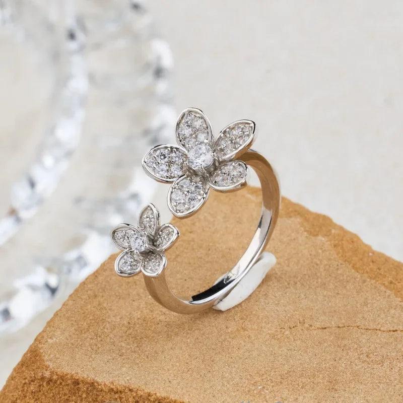 Elegant Bracelets Light Luxury Retro Flower earrings for women Rings Luxury Full Diamonds Double Wedding Jewelry Sets