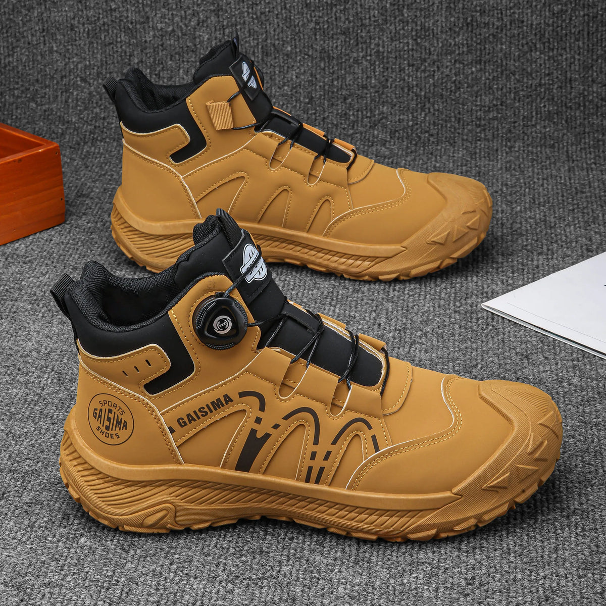 Men's high  boots, outdoor sports shoes, anti slip and wear-resistant rotating buckle hiking shoes, men's shoes